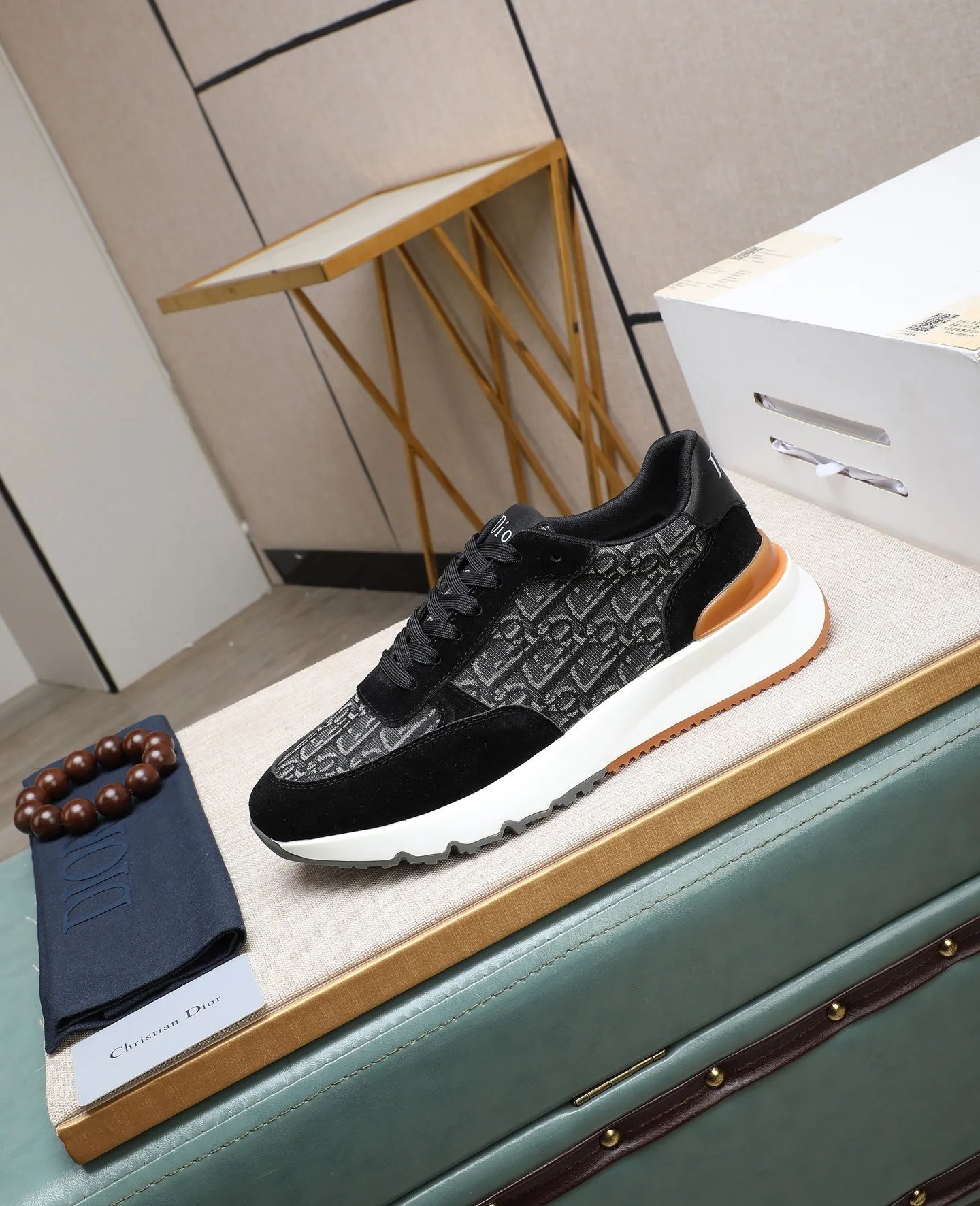 Men's men's shoes💰460 🌹🌹[Dior] latest model🙈original replica! 👟👟👟You can go to the top-notch workmanship. The upper is made of Italian 🇮🇹imported cowhide. The mesh lining is suitable for travel. The original replica outsole makes it suitable for all kinds of travel, showing low-key luxury. Let quality speak for itself. Color: Size: 38-44